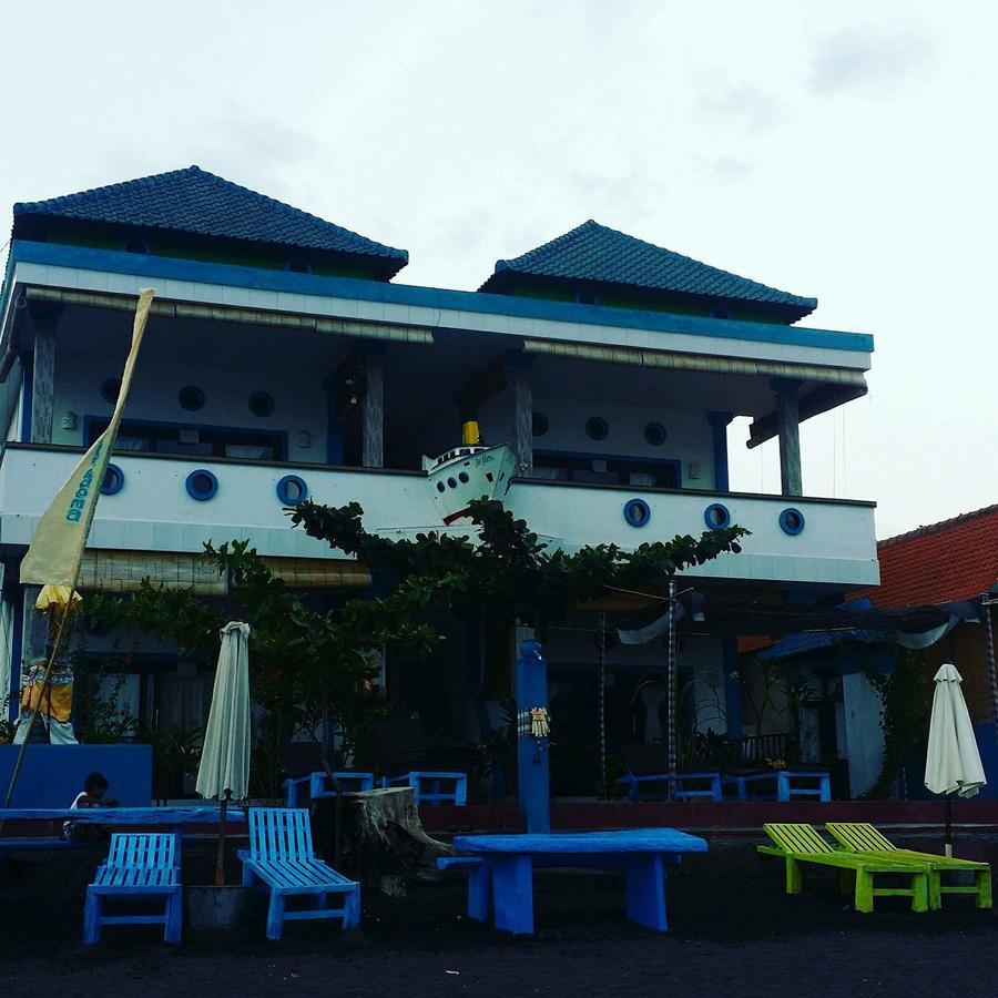 De Adema Guesthouse Amed Exterior foto